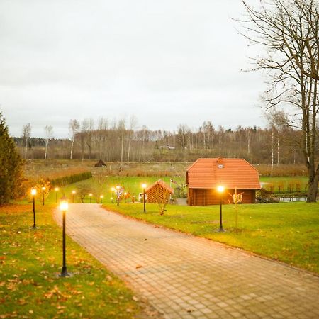 Kundzini Hotell Bīriņi Exteriör bild