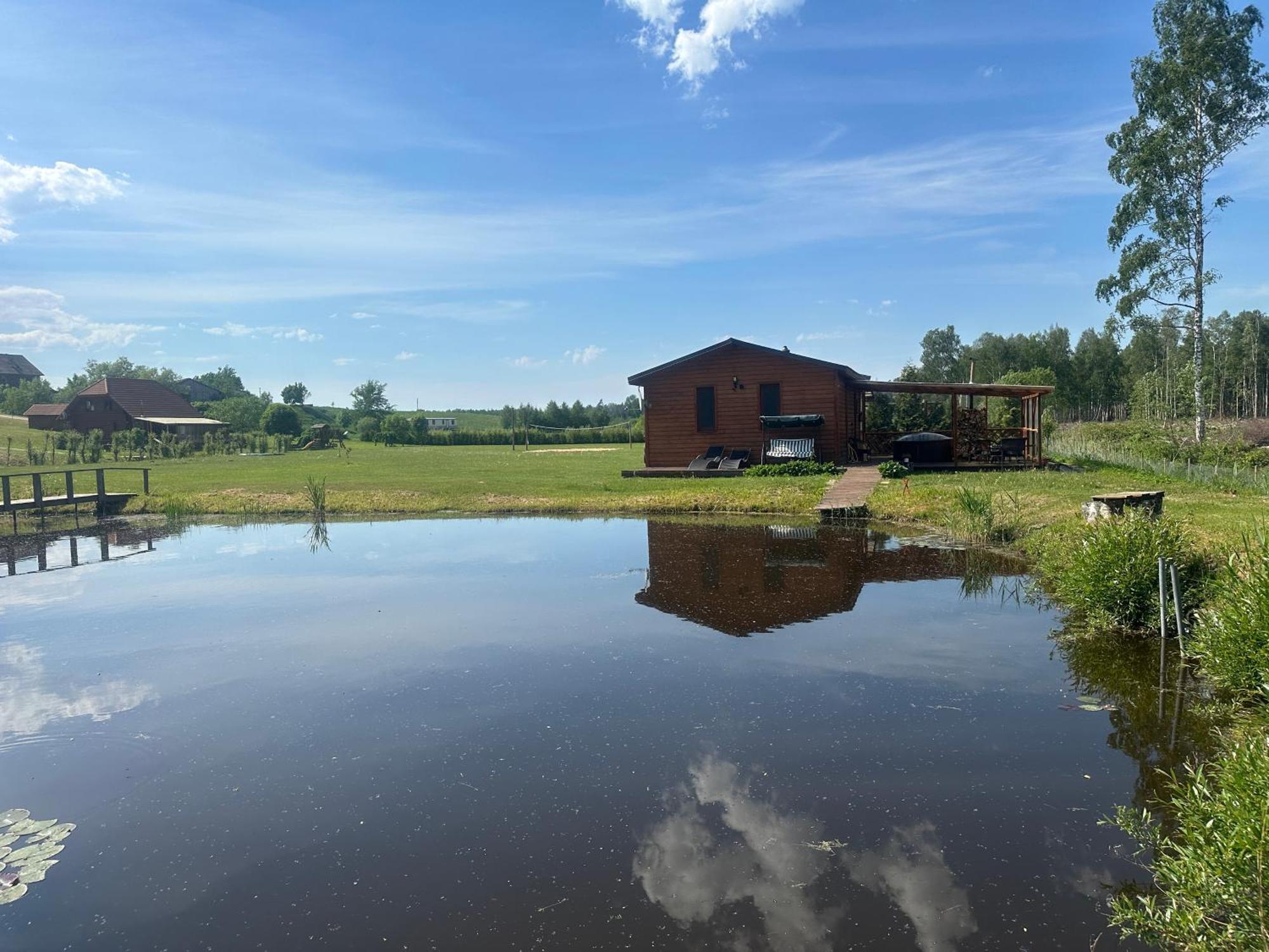 Kundzini Hotell Bīriņi Exteriör bild