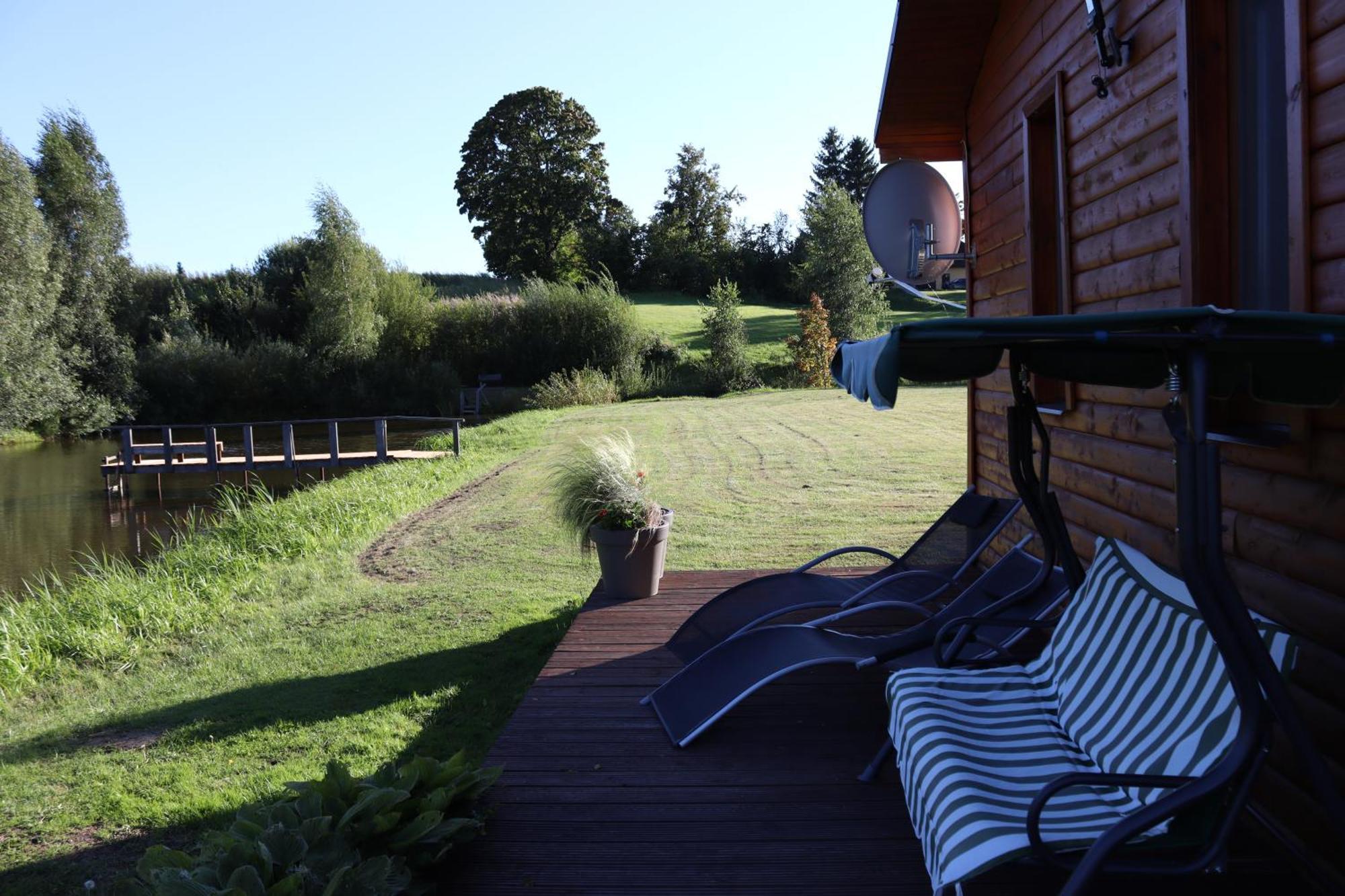 Kundzini Hotell Bīriņi Exteriör bild