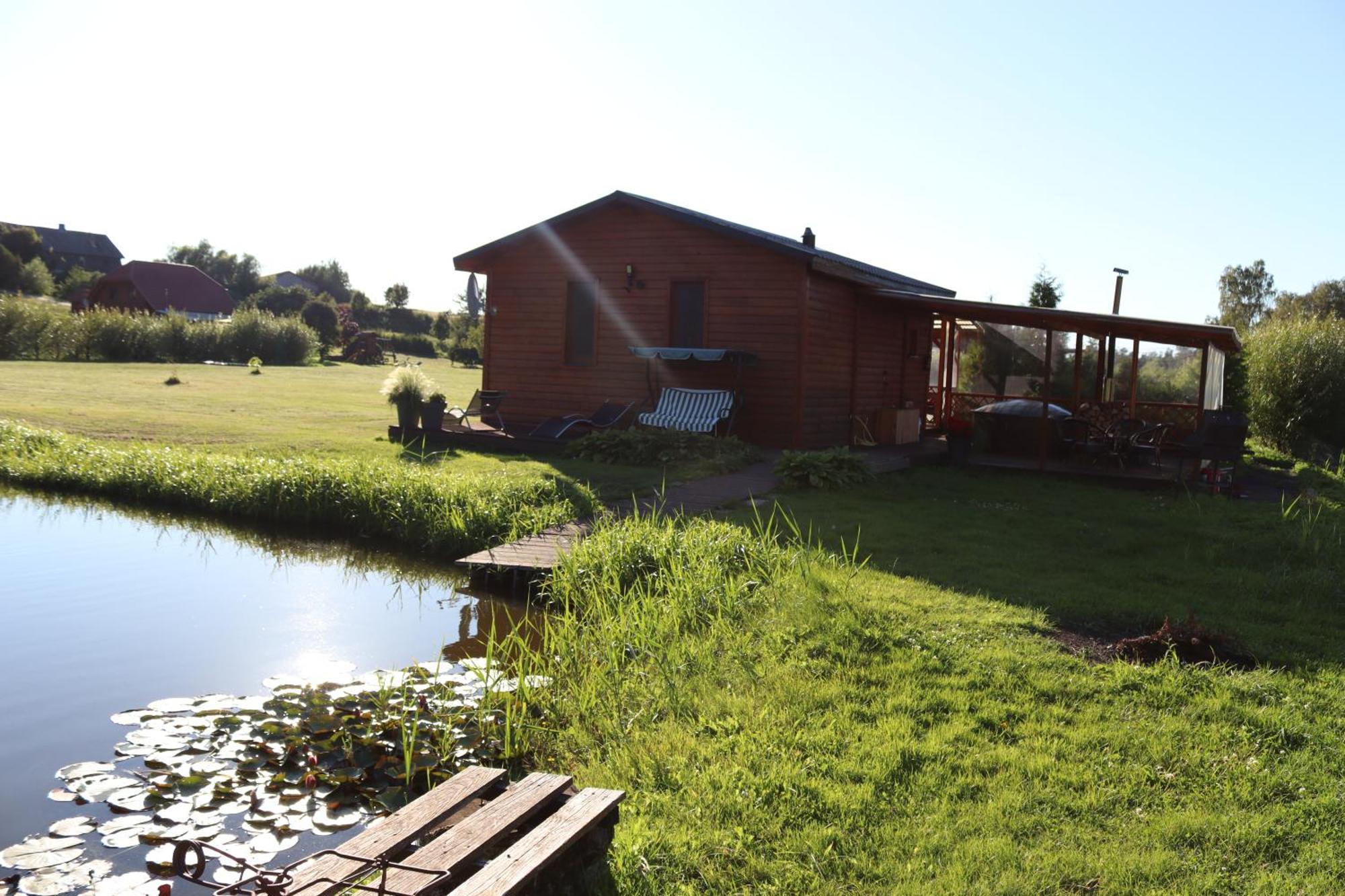 Kundzini Hotell Bīriņi Exteriör bild