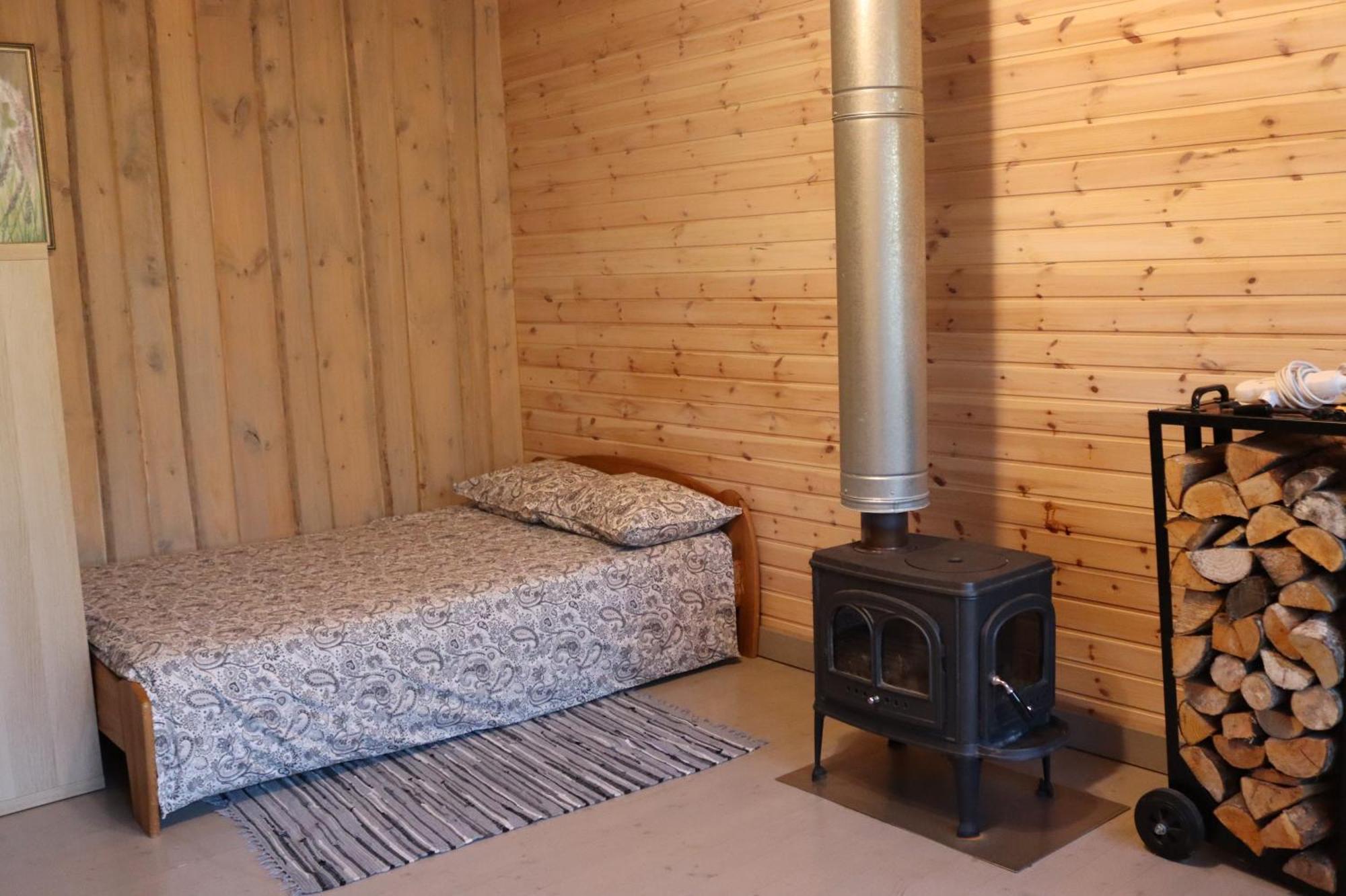 Kundzini Hotell Bīriņi Exteriör bild